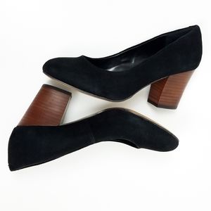 Isola Emmalee Black round-toe stacked heel pumps